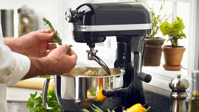 кухненски роботи